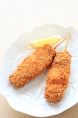 Japanese cuisine, Kushiyaki served with lemon