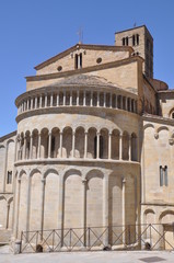 Fototapeta na wymiar Arezzo romańska apsyda Santa Maria della Pieve Włochy