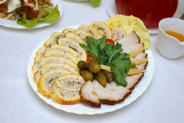 Toasted fried meat roll and it's slices