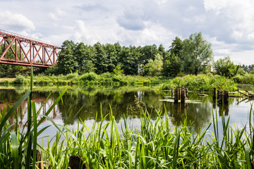 Мост над рекой