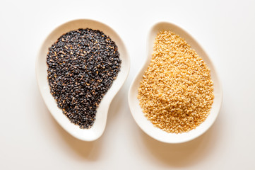 Black and white sesame seeds.