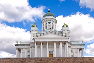 Fototapeta na wymiar Katedra w Helsinkach.