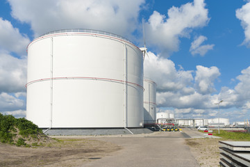 oil storage tanks