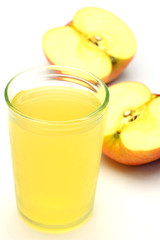 apple juice and apple