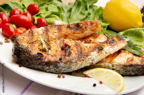 “Grilled Salmon - Salmone alla griglia” Immagini e Fotografie Royalty