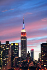 Fototapeta na wymiar Empire State Building w nocy