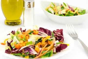 insalata mista al piatto