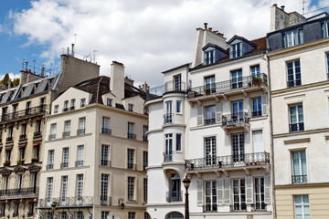 Fototapeta na wymiar Białe ściany z Paryża.