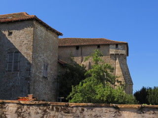 Fototapeta na wymiar Wzmocniony Compreignac Kościół, Haute-Vienne, Limousin