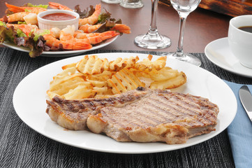 Rib steak with shrimp