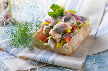 Herzhafter Matjesimbiss