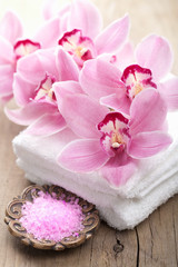 Obraz na płótnie Canvas spa i wannę z orchidei
