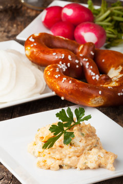 bayerische Spezialit&auml;ten auf kleinen Tellern