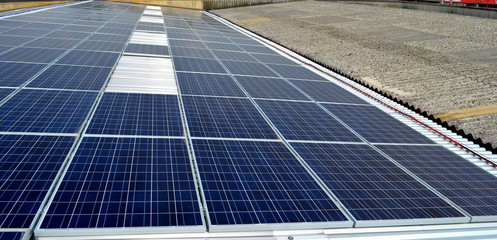 fotovoltaico vs amianto © paowow
