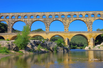 Fototapeta na wymiar Pont du Gard 04