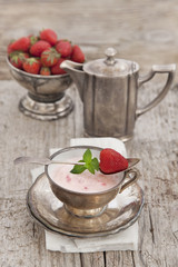 strawberry yogurt