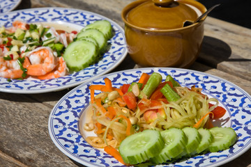 Papaya salad hot and spicy