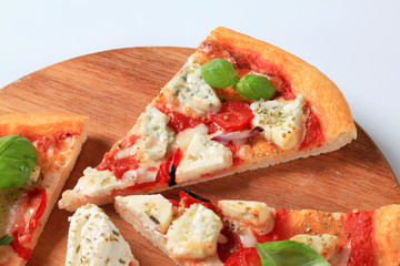 Pizza quattro formaggi