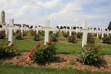 Ossuaire de douaumont Verdun Meuse Cimetière