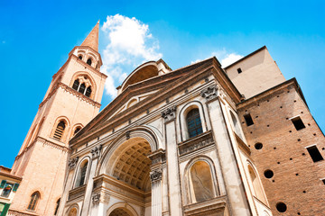 Fototapeta na wymiar Znani Bazylika Sant'Andrea w Mantui, Lombardia, Włochy