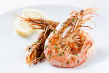 grilled shrimp with lemon