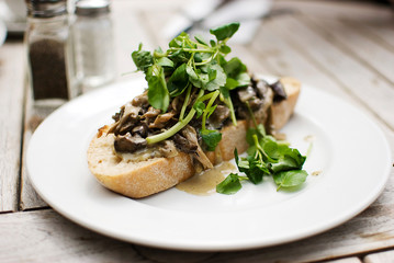 Mushrooms on toast