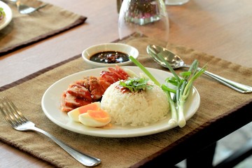 Roasted red pork rice