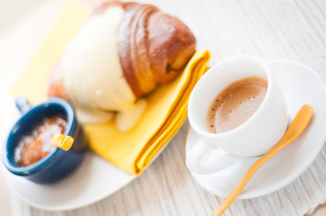 coffee with croissant _ Caffè espresso e brioche alla crema