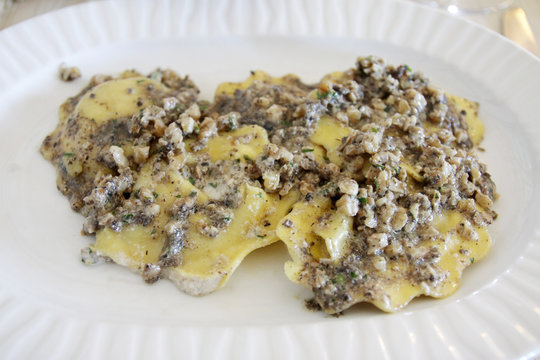 Italian ravioli with truffle