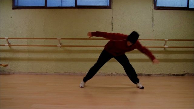 Breakdance, hip-hop, figure, saut p&eacute;rilleux, salto cirque