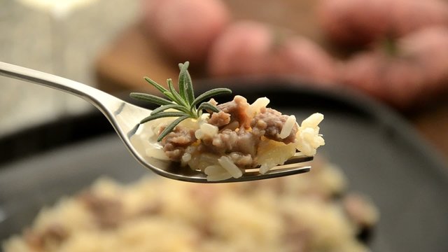 Arroz con salchicha 소시지와 리조또 Risotto med p&oslash;lse