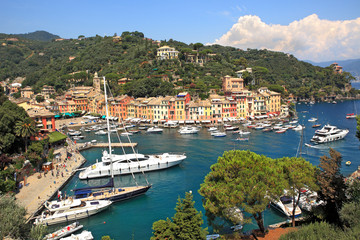 Fototapeta na wymiar Widok z lotu ptaka na Portofino, Włochy.