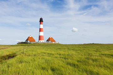Fototapeta na wymiar Westerhever, Leuchtturm an der Nordsee