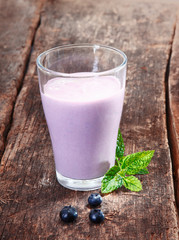 Delicious blueberry yoghurt smoothie