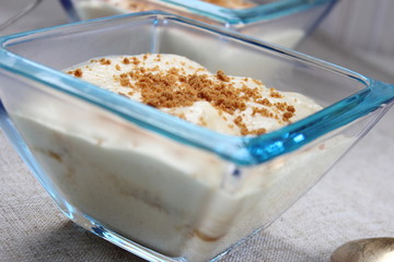 Chtiramisu. Tiramisu avec des speculoos. Dessert du Nord de France et Belgique.