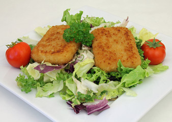 Gouda gebacken mit Salat