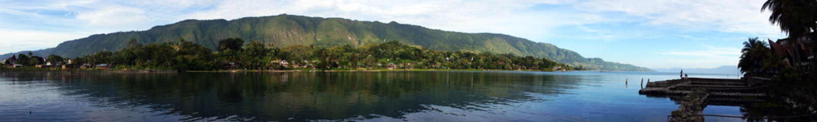 Fototapeta na wymiar Panorama of Lake toba
