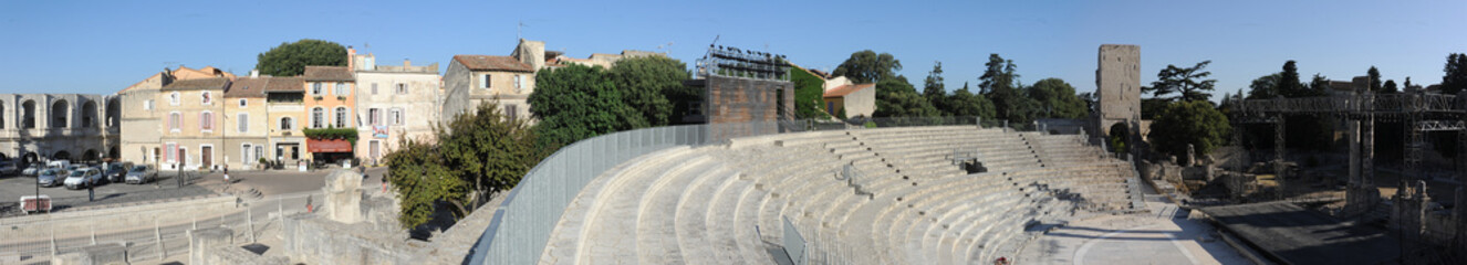Teatro antico romano di Arles in provenza francese
