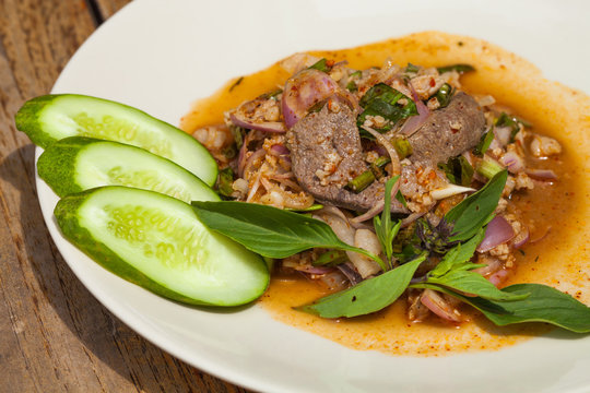 Thai Spicy minced meat salad 