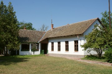Fototapeta na wymiar Ungarisches Bauernhaus