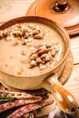 emmer and barley soup with vegetables - zuppa di legumi
