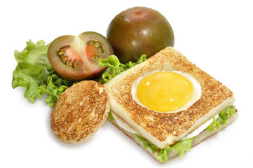 Sandwich mixto con huevo.