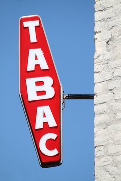 Enseigne d'un d&eacute;bit de tabac