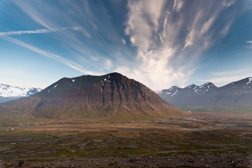 Fototapeta premium huge mountains in Iceland in wonderful light