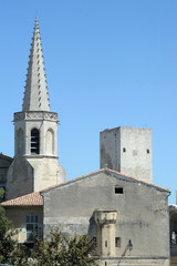 Fototapeta na wymiar la città romana di Arles in provenza francese