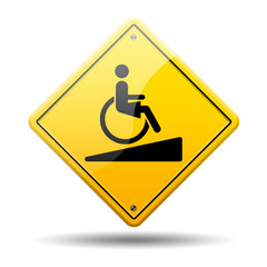 Señal amarilla rampa para minusvalidas