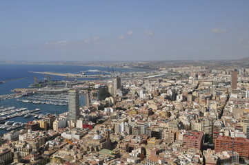 Obraz premium Alicante: vista mediterránea desde el castillo de Santa Bárbara