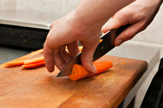 cook cut carrots