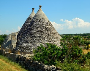 Rudere di trulli nella campagna di Martina Franca (TA)