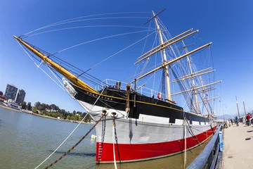 Fotobehang Vintage 1886 sailing ship, Balclutha on public display © travelview
